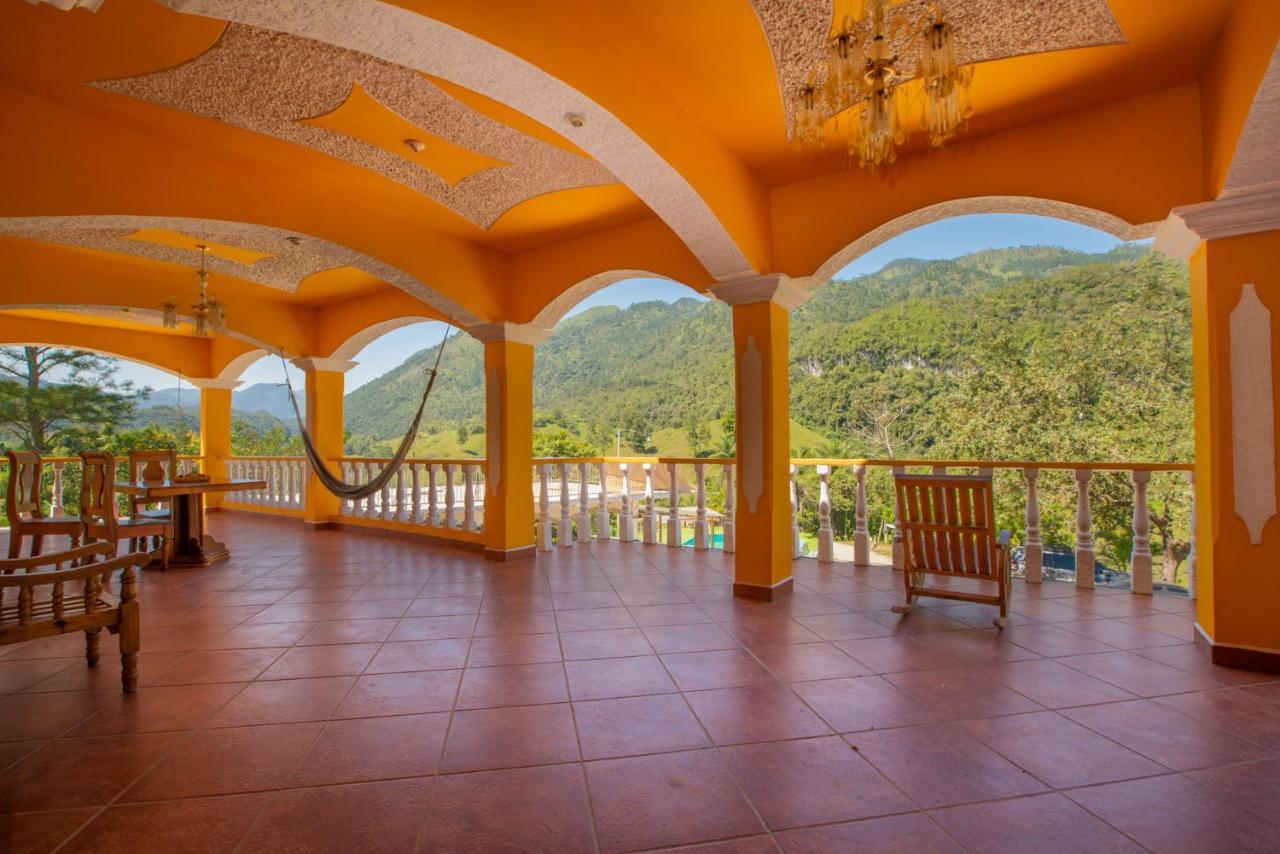 Hotel El Mirador De Tansu à Lanquín Extérieur photo