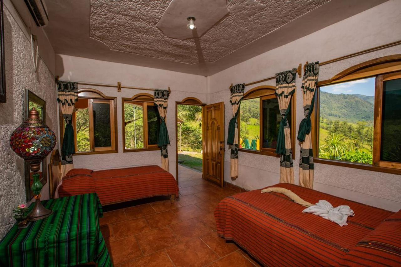 Hotel El Mirador De Tansu à Lanquín Extérieur photo